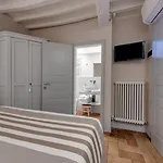 Borgo Capitano Collection Diffuso - Centro Storico 4* San Quirico dʼOrcia