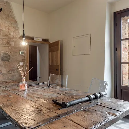 Bed and Breakfast Borgo Capitano Collection Diffuso, Village Experience - Centro Storico San Quirico dʼOrcia