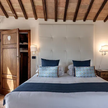 לינה וארוחת בוקר Borgo Capitano Collection Diffuso, Village Experience - Centro Storico