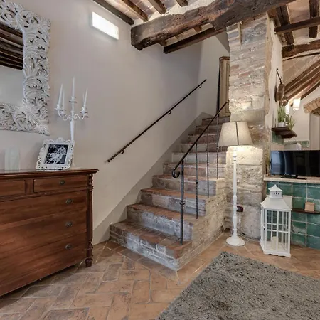 Borgo Capitano Collection Diffuso - Centro Storico فندق مبيت وإفطار San Quirico dʼOrcia